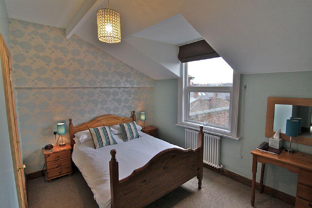 Warrens Guest House Йорк Экстерьер фото